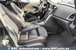 Opel Astra 1.7 CDTI 2010 full