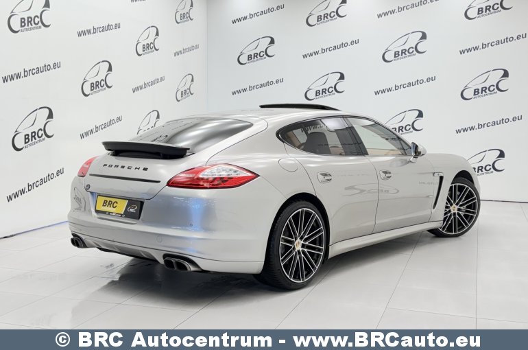 Porsche Panamera 4S Automatas 2011