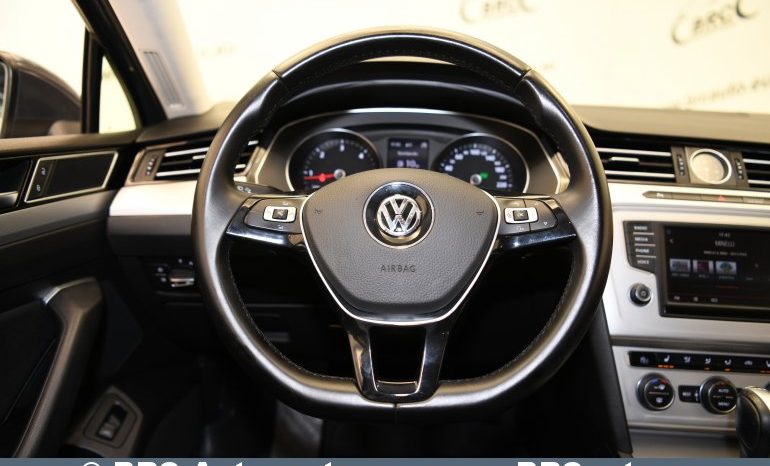 Volkswagen Passat 2.0 TDI Bluemotion Variant Automatas 2015 full