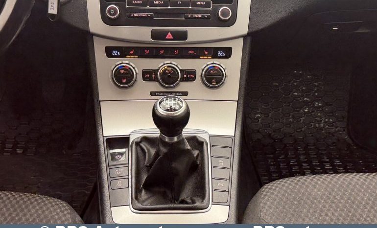 Volkswagen Passat Variant 1.6TDI Bluemotion 2012 full
