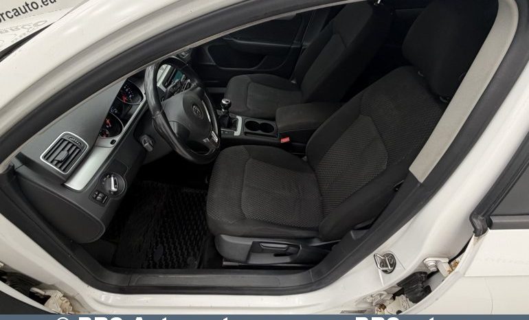 Volkswagen Passat Variant 1.6TDI Bluemotion 2012 full