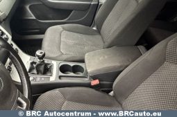 Volkswagen Passat Variant 1.6TDI Bluemotion 2012 full