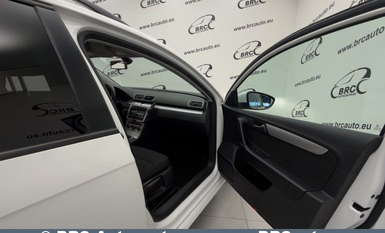 Volkswagen Passat Variant 1.6TDI Bluemotion 2012 full