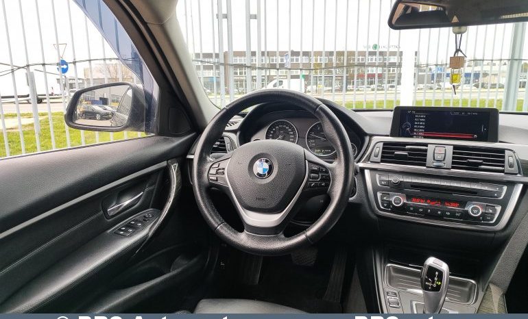 BMW 320 2.0 Automatas 2013 full