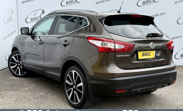 Nissan Qashqai 1.2 DiG-T Automatas 2016 full