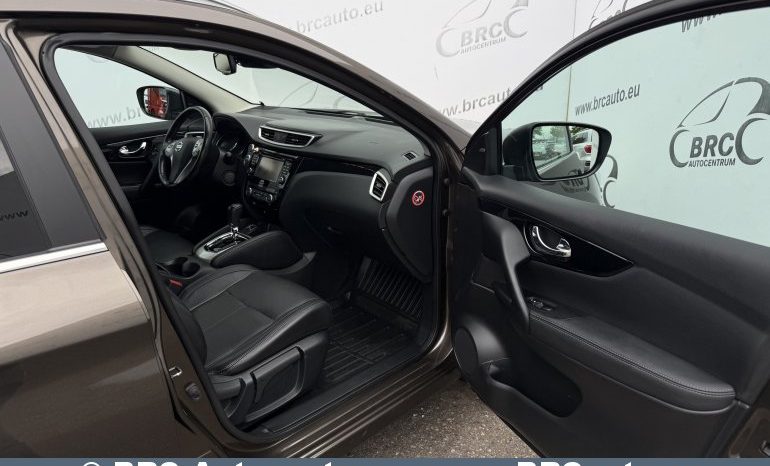 Nissan Qashqai 1.2 DiG-T Automatas 2016 full