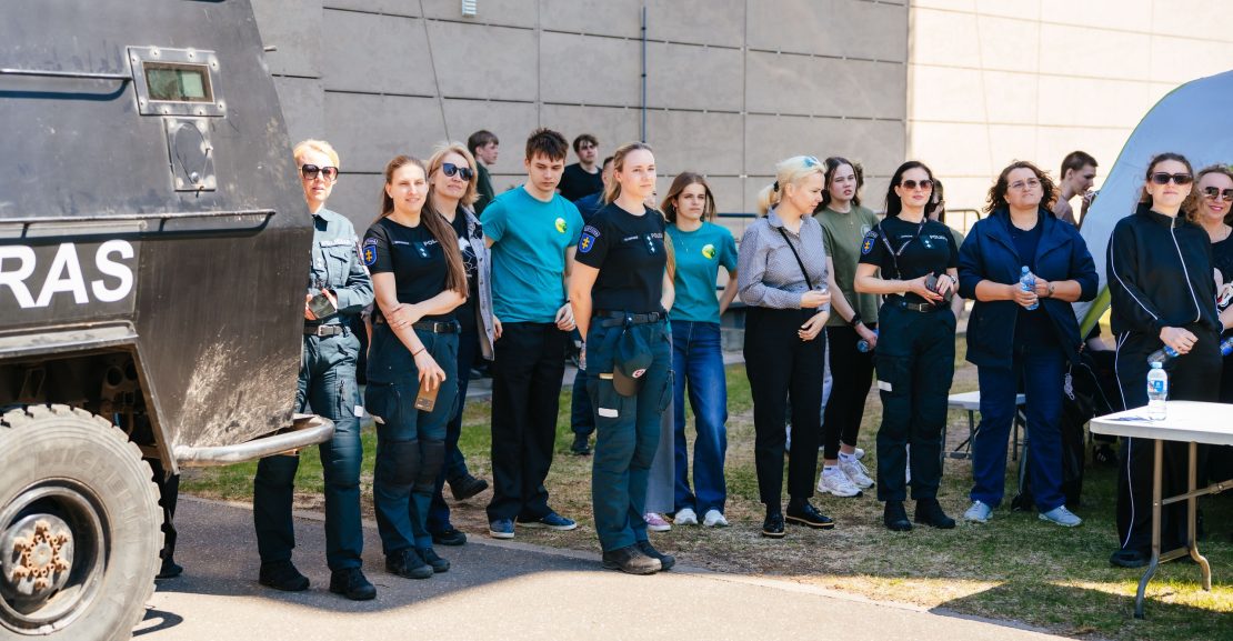 Aš ir policija, Fotografas Artur Bronikov