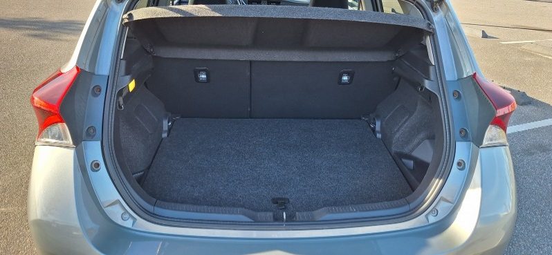 Toyota Auris 2017 full