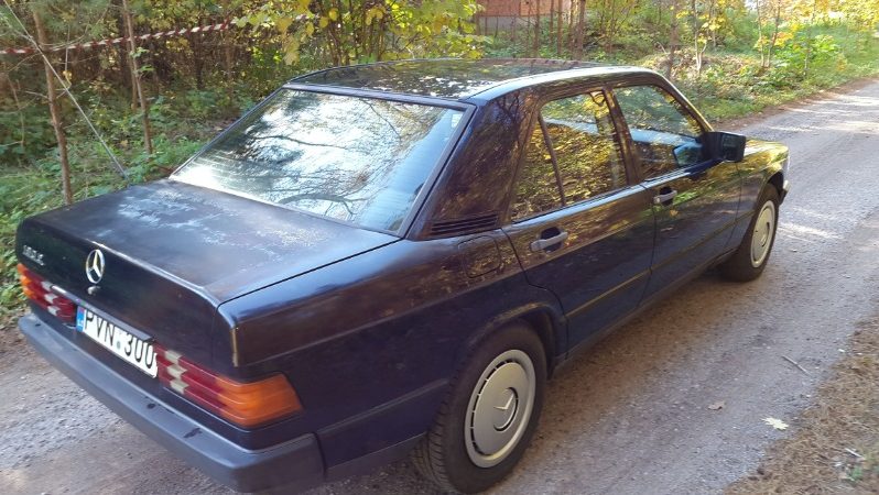 Mercedes Benz 190 1987 full