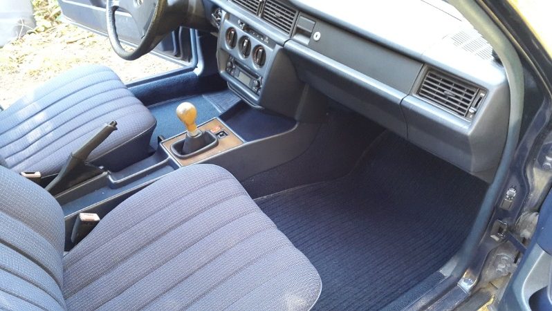 Mercedes Benz 190 1987 full