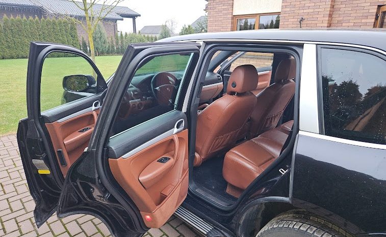Porsche Cayenne 2009 full