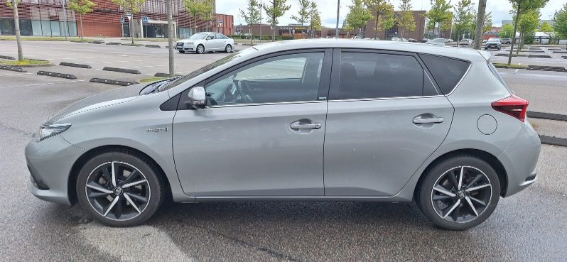 Toyota Auris 2017 full