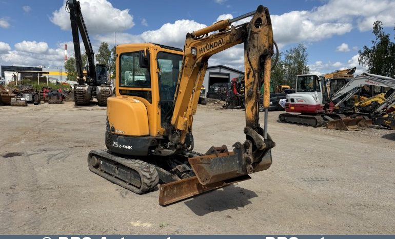 Hyundai R25Z-9AK !garantija! 2023 full