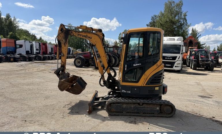 Hyundai R25Z-9AK !garantija! 2023 full