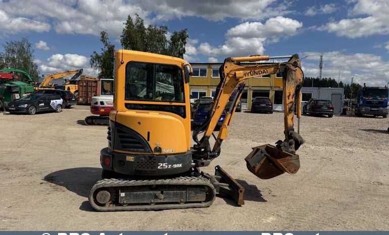 Hyundai R25Z-9AK !garantija! 2023 full