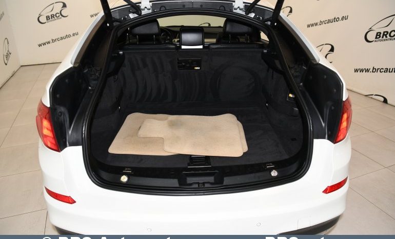 
								BMW 520 Gran Turismo M-Sport Automatas 2013 full									