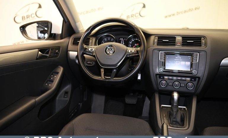 
								Volkswagen Jetta TSI Bluemotion Automatas 2016 full									