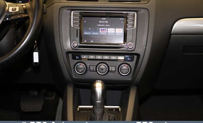 
								Volkswagen Jetta TSI Bluemotion Automatas 2016 full									