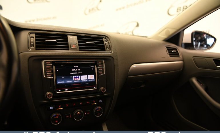 
								Volkswagen Jetta TSI Bluemotion Automatas 2016 full									