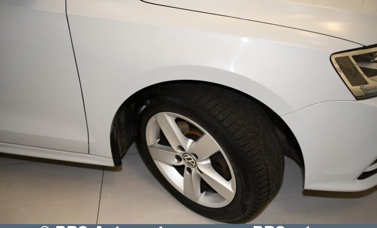 
								Volkswagen Jetta TSI Bluemotion Automatas 2016 full									