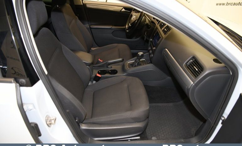 
								Volkswagen Jetta TSI Bluemotion Automatas 2016 full									