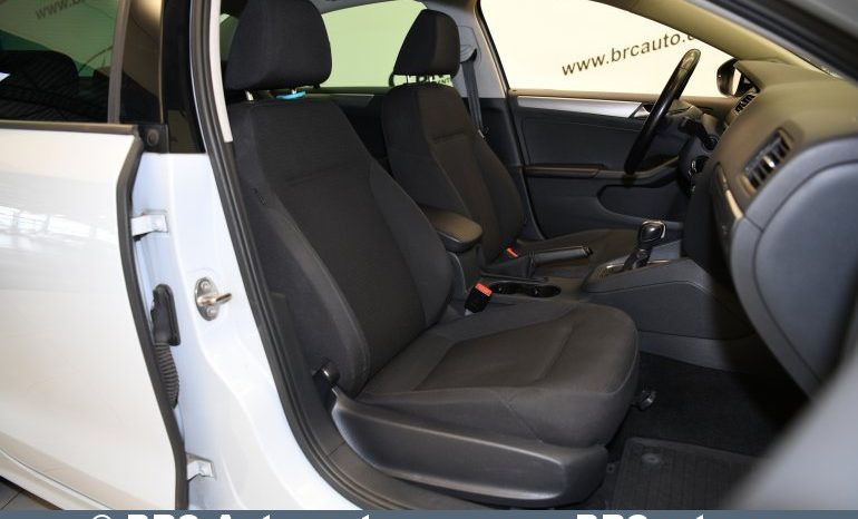 
								Volkswagen Jetta TSI Bluemotion Automatas 2016 full									
