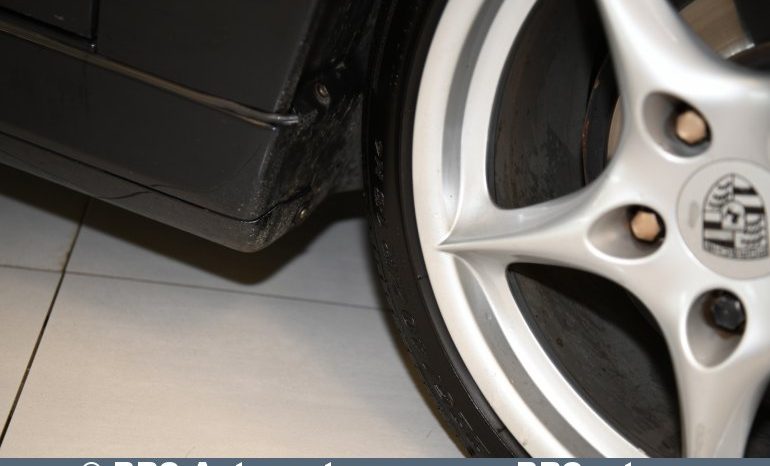 
								Porsche 911 Carerra 2 Targa 964 1991 full									