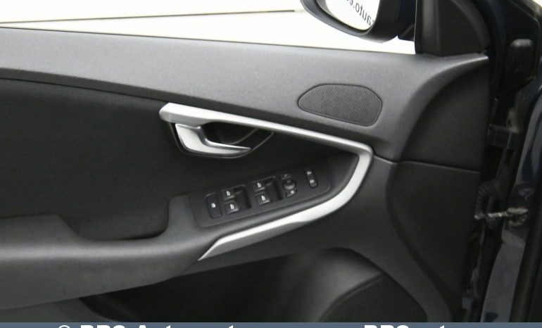 
								Volvo V40 D2 2012 full									