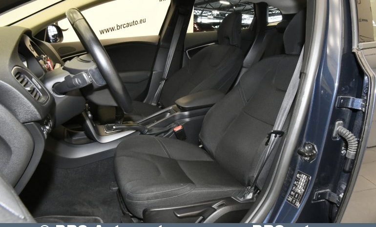 
								Volvo V40 D2 2012 full									