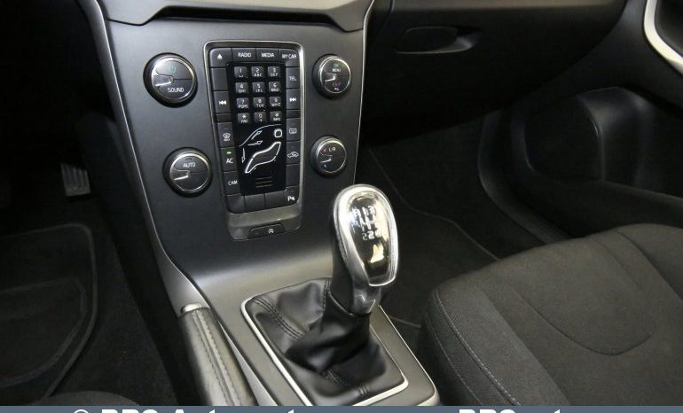 
								Volvo V40 D2 2012 full									