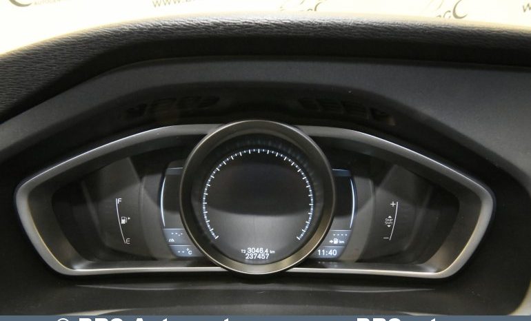 
								Volvo V40 D2 2012 full									