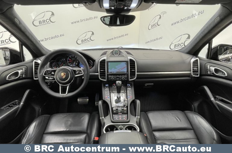 Porsche Cayenne 4.8 Turbo S Automatas 2015