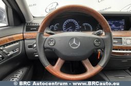 
										Mercedes-Benz S 450 4Matic Automatas 2007 full									