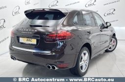 
										Porsche Cayenne 4.8 Turbo V8 Automatas 2014 full									