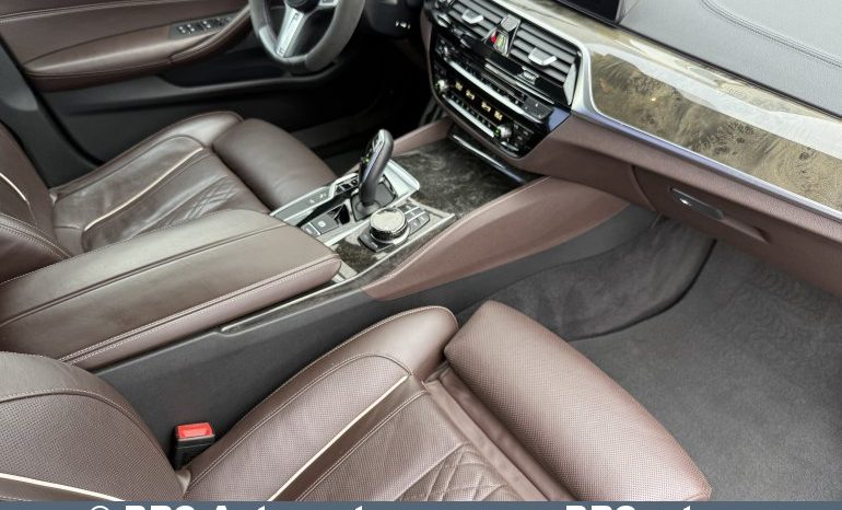 
								BMW M550 4.4 xDrive Automatas 2018 full									
