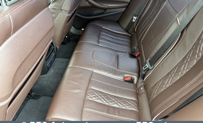 
								BMW M550 4.4 xDrive Automatas 2018 full									