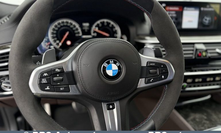 
								BMW M550 4.4 xDrive Automatas 2018 full									