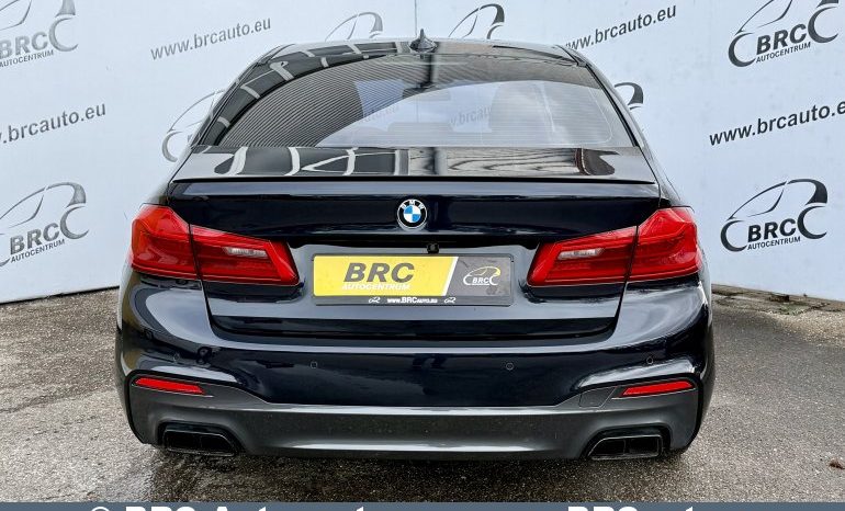 
								BMW M550 4.4 xDrive Automatas 2018 full									