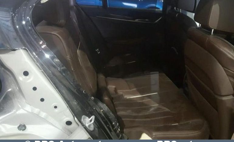 
								BMW M550 4.4 xDrive Automatas 2018 full									
