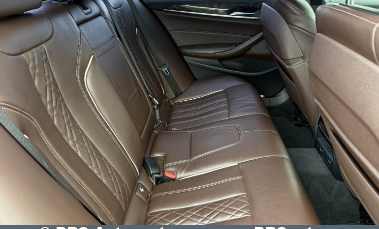 
								BMW M550 4.4 xDrive Automatas 2018 full									