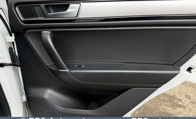 
								Volkswagen Touareg 3.0 V6 TDI 4Motion Automatas 2015 full									