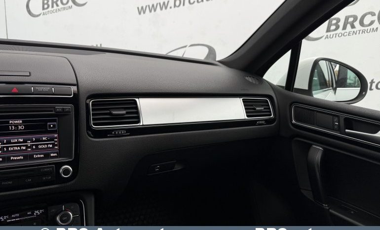 
								Volkswagen Touareg 3.0 V6 TDI 4Motion Automatas 2015 full									