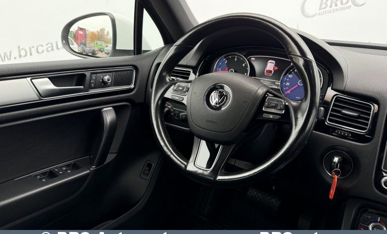 
								Volkswagen Touareg 3.0 V6 TDI 4Motion Automatas 2015 full									