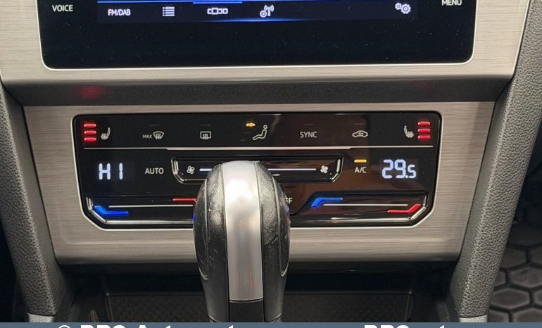 
								Volkswagen Passat 1.5 TSI Automatas 2021 full									