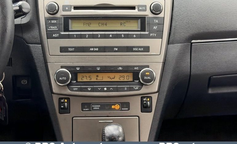 
								Toyota Avensis 2.2 D-CAT Wagon Automatas 2011 full									