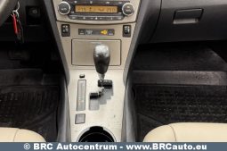 
										Toyota Avensis 2.2 D-CAT Wagon Automatas 2011 full									