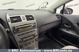 
										Toyota Avensis 2.2 D-CAT Wagon Automatas 2011 full									