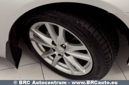 
										Toyota Avensis 2.2 D-CAT Wagon Automatas 2011 full									
