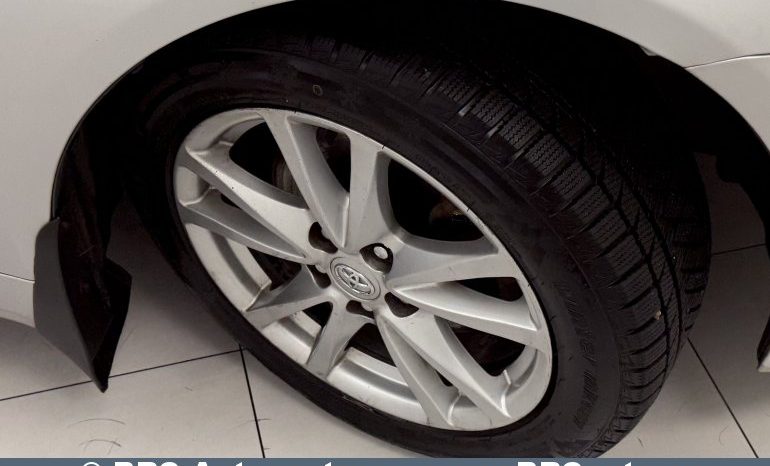 
								Toyota Avensis 2.2 D-CAT Wagon Automatas 2011 full									
