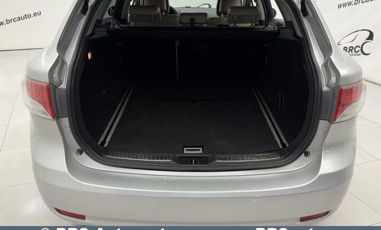 
								Toyota Avensis 2.2 D-CAT Wagon Automatas 2011 full									